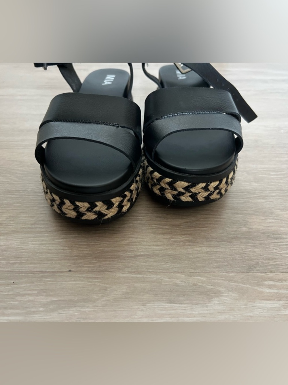 MIA Black Wedge Flatform Lydia Sandals 8.5 women’s NWOT jute wrapped - Picture 7 of 8